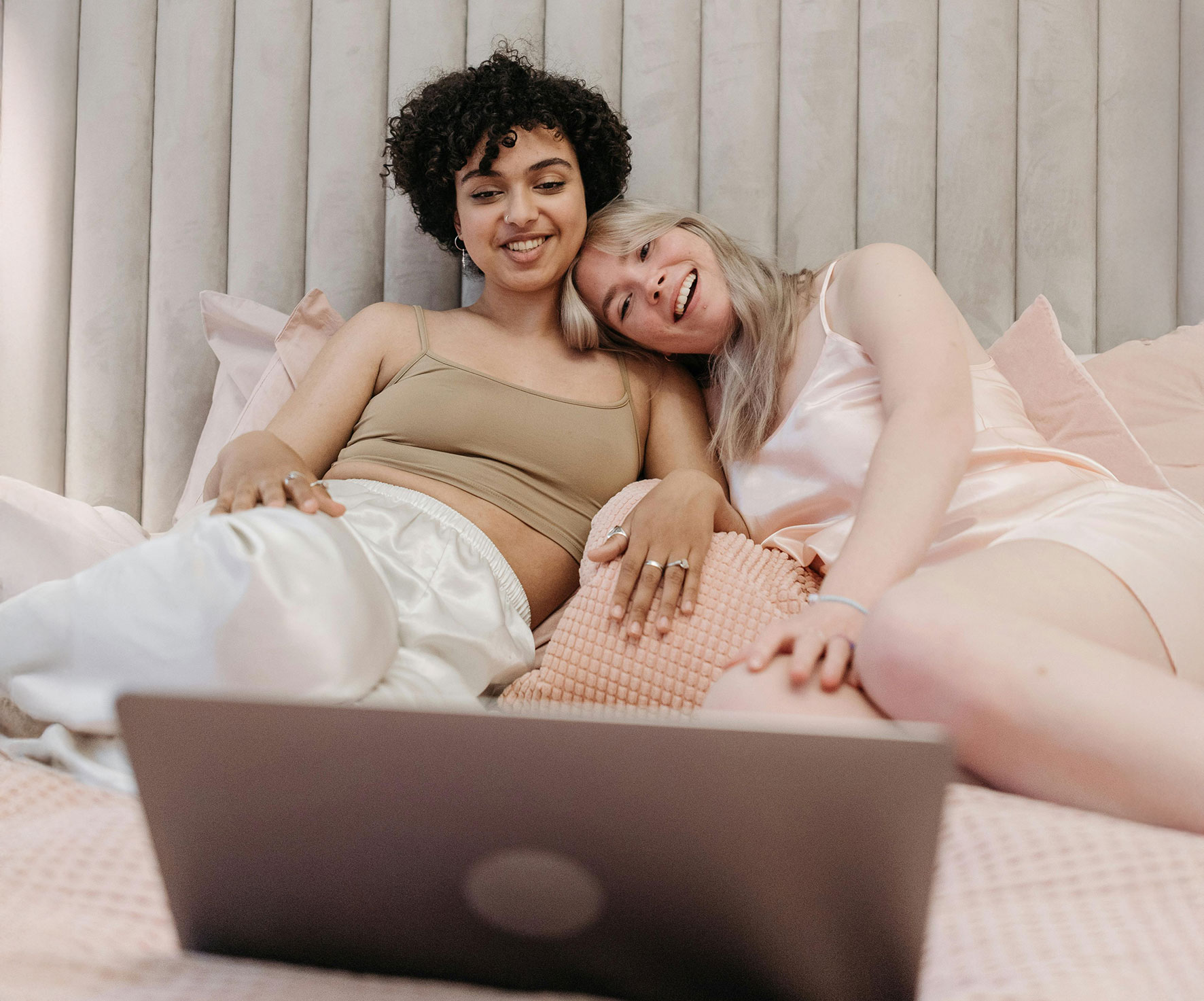 The Female Gaze & Echte Chemie: 5 Sapphische Films die je Gezien Moet Hebben