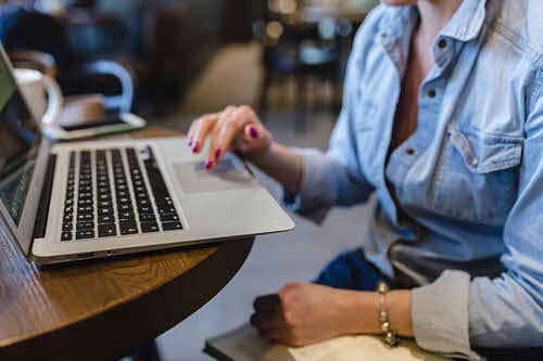 lesbische vrouw zoekt online